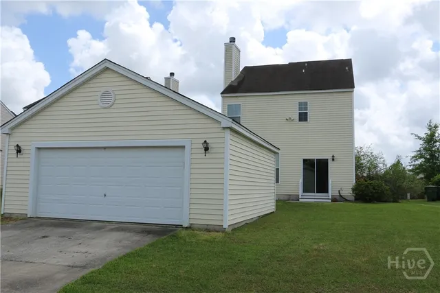 $2,650 | 10 Bushwood Drive, Savannah, GA 31407