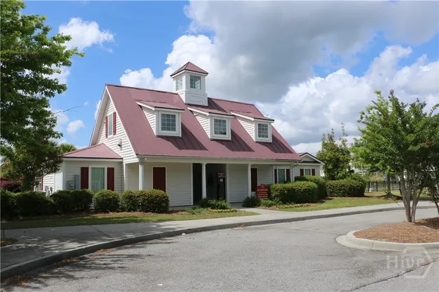 $2,650 | 10 Bushwood Drive, Savannah, GA 31407