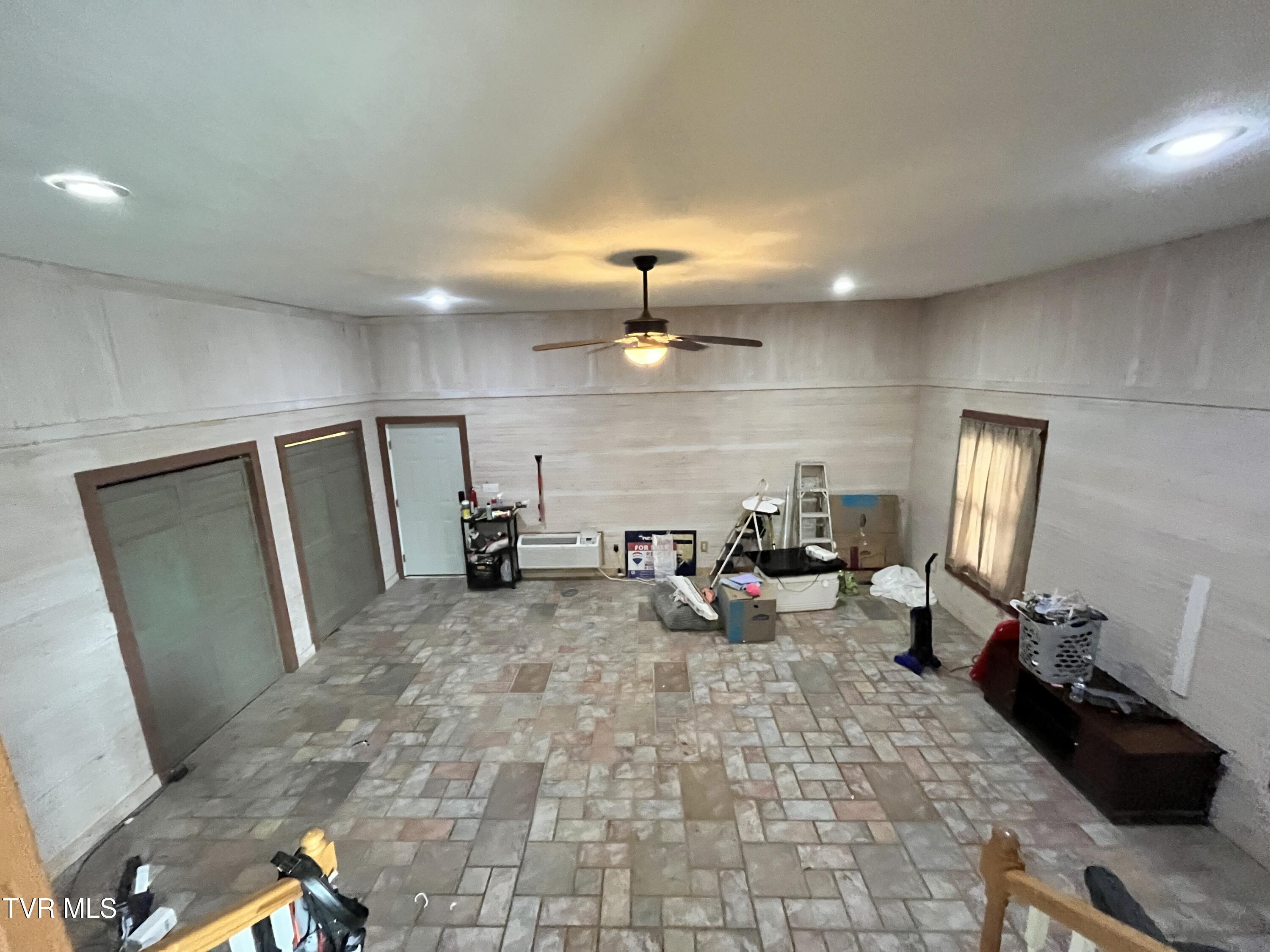 9269 Mountain Cove Road Pound, VA 24279 - Photo 2 of 31 IMG_5783