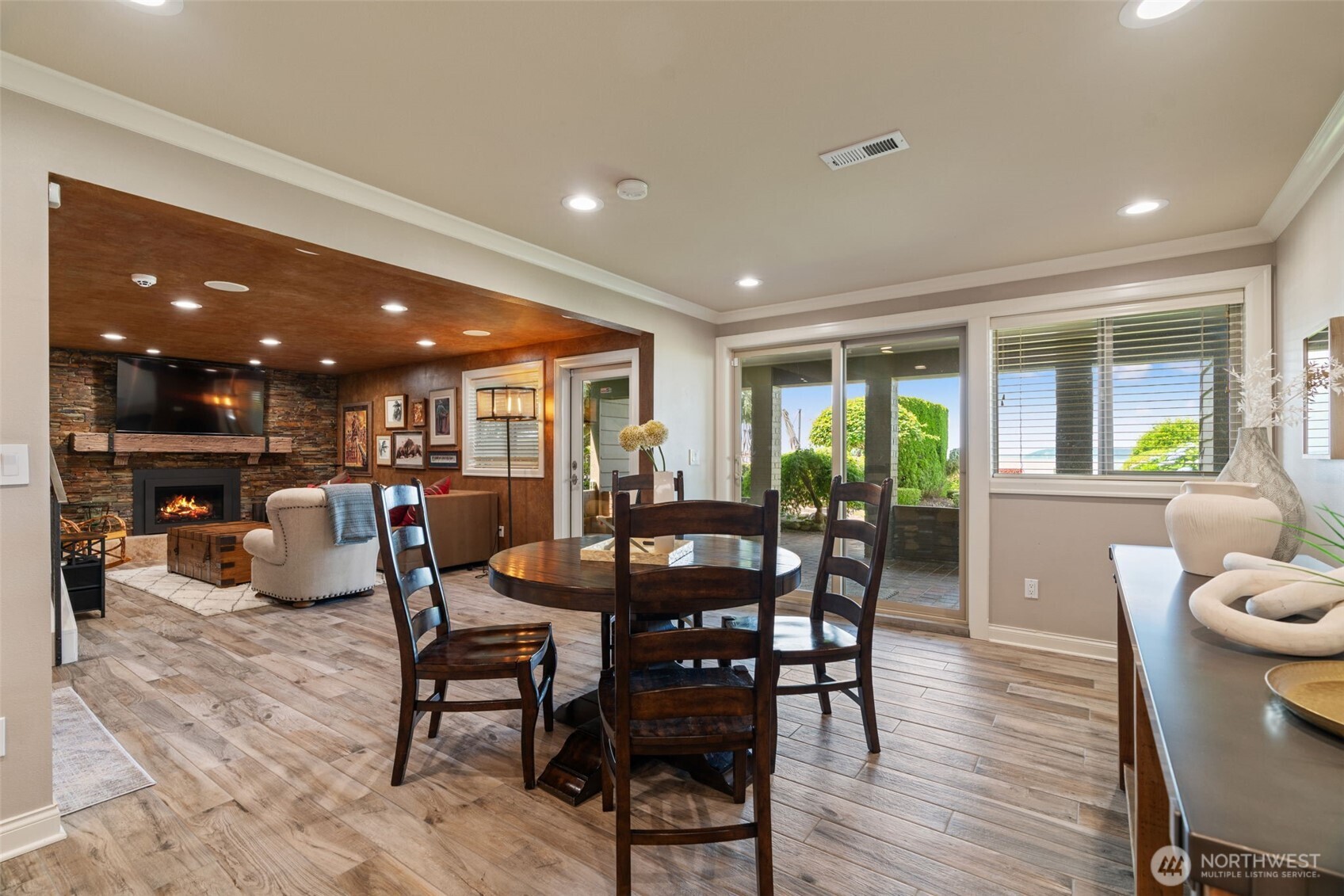 8723 Talbot Road Edmonds, WA 98026 - Photo 30 of 40