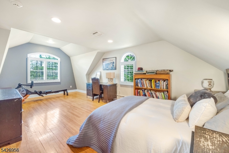 8 White Pine Road Upper Saddle River, NJ 07458 - Photo 36 of 50