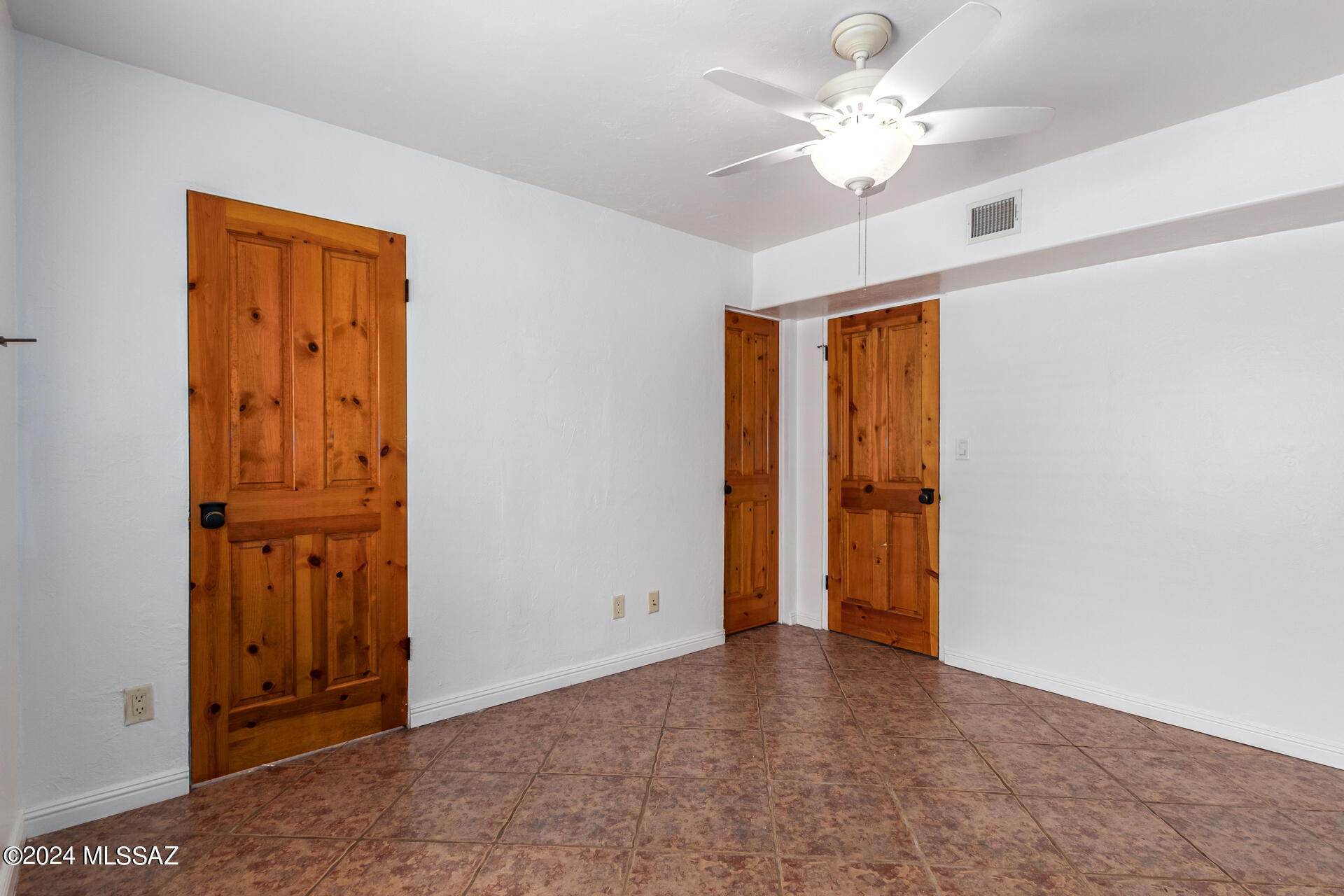 25 East Mohave Road Tucson, AZ 85705 - Photo 16 of 28 Gallery Image 16