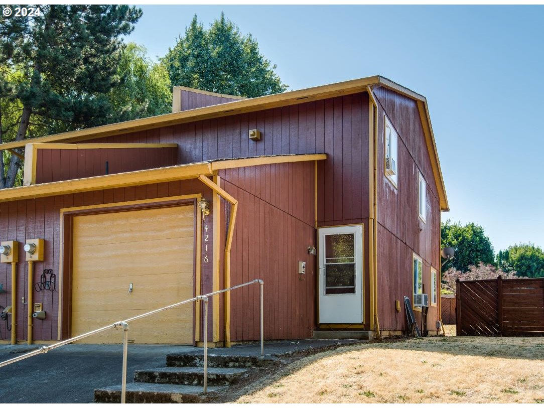 4216 North Juneau St  