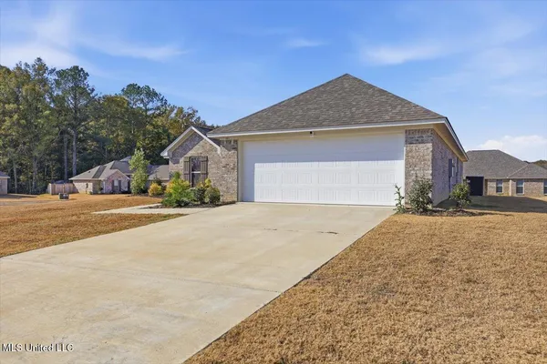 $2,200 | 301 Jasmine Cove, Brandon, MS 39042