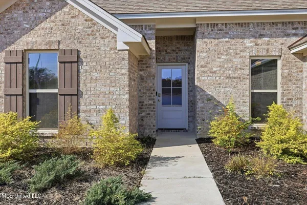 $2,200 | 301 Jasmine Cove, Brandon, MS 39042