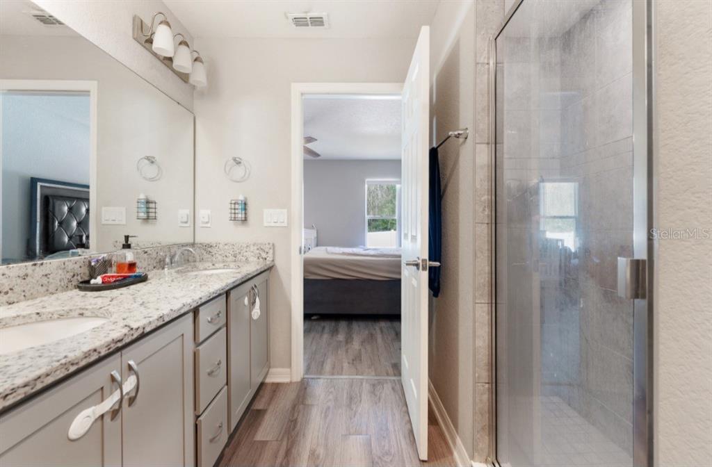 979 Pearly Ridge Lane Lakeland, FL 33809 - Photo 15 of 30