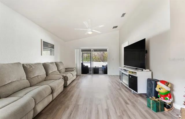 $1,500 | 979 Pearly Ridge Lane, Lakeland, FL 33809