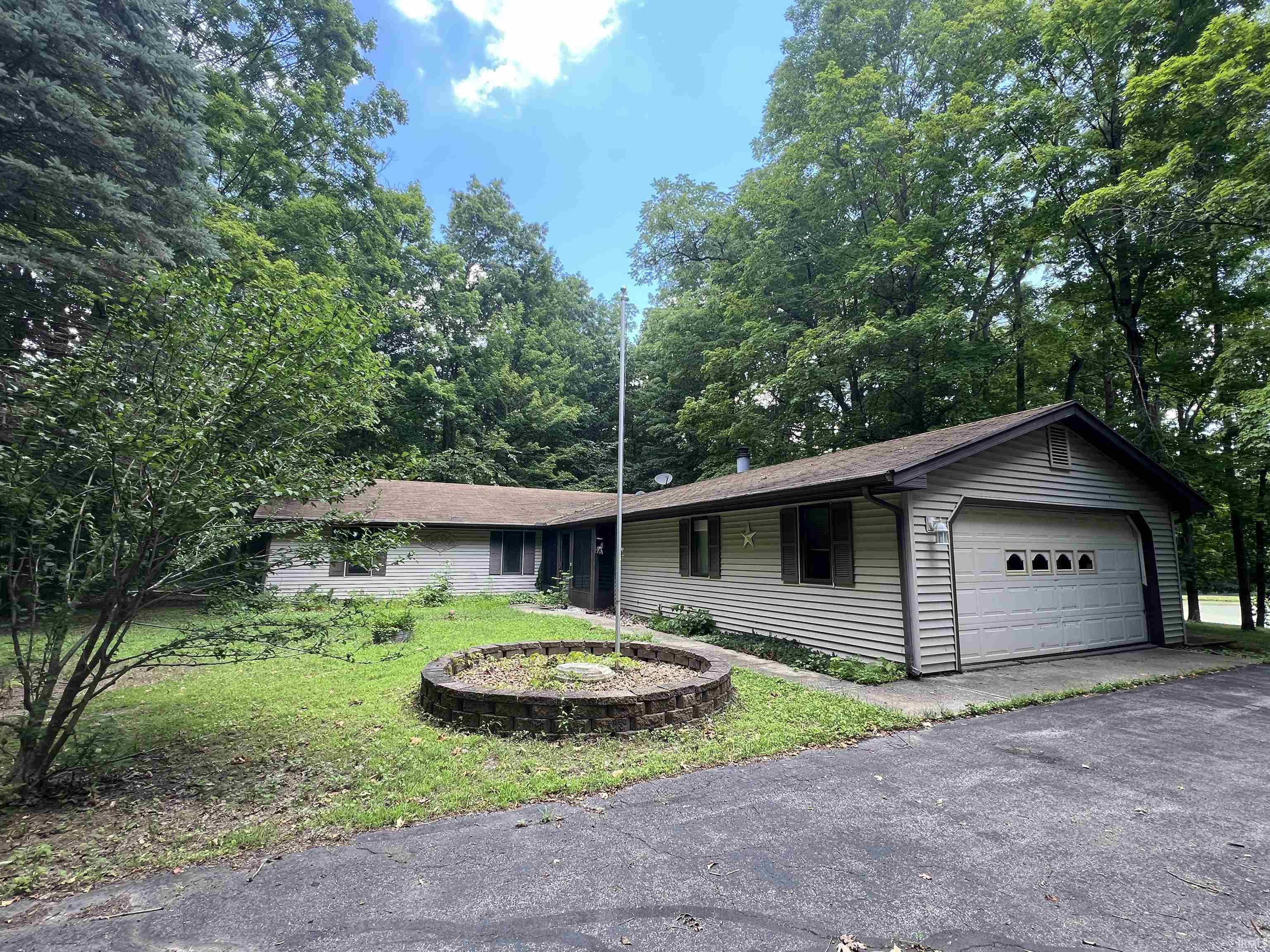 13236 Madden Road Churubusco, IN 46723 - Photo 1 of 11