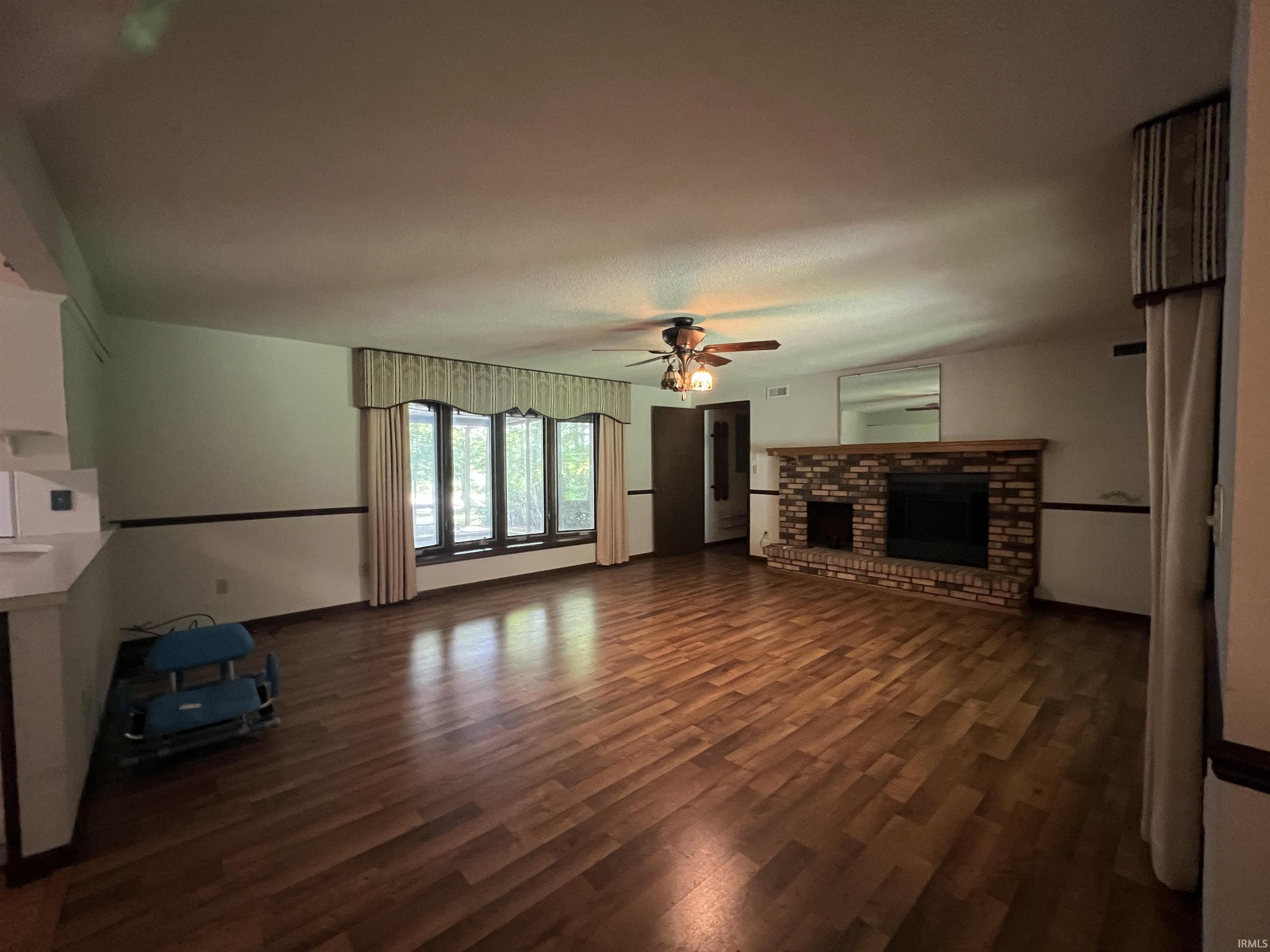 13236 Madden Road Churubusco, IN 46723 - Photo 6 of 11