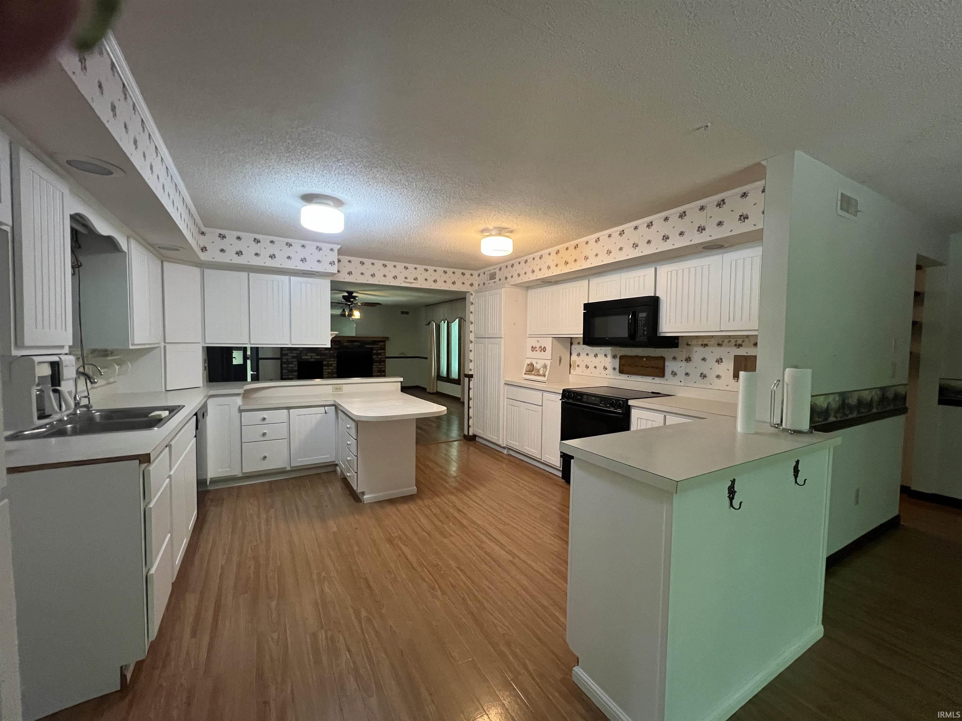 13236 Madden Road Churubusco, IN 46723 - Photo 7 of 11