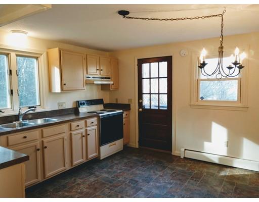 45 Old Farm Road Westfield, MA 01085 - Photo 4 of 21 Gallery Image 4