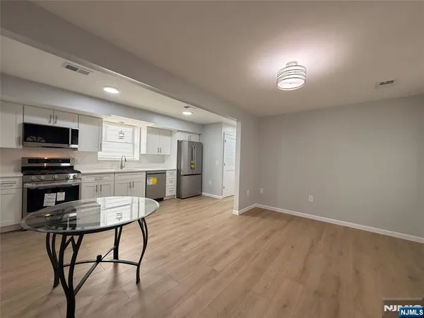 $2,400 | 58-60 Davenport Avenue, Newark, NJ 07107