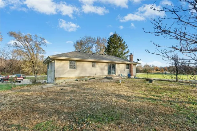$350,000 | 10422 South Outer Belt Road, Oak Grove, MO 64075