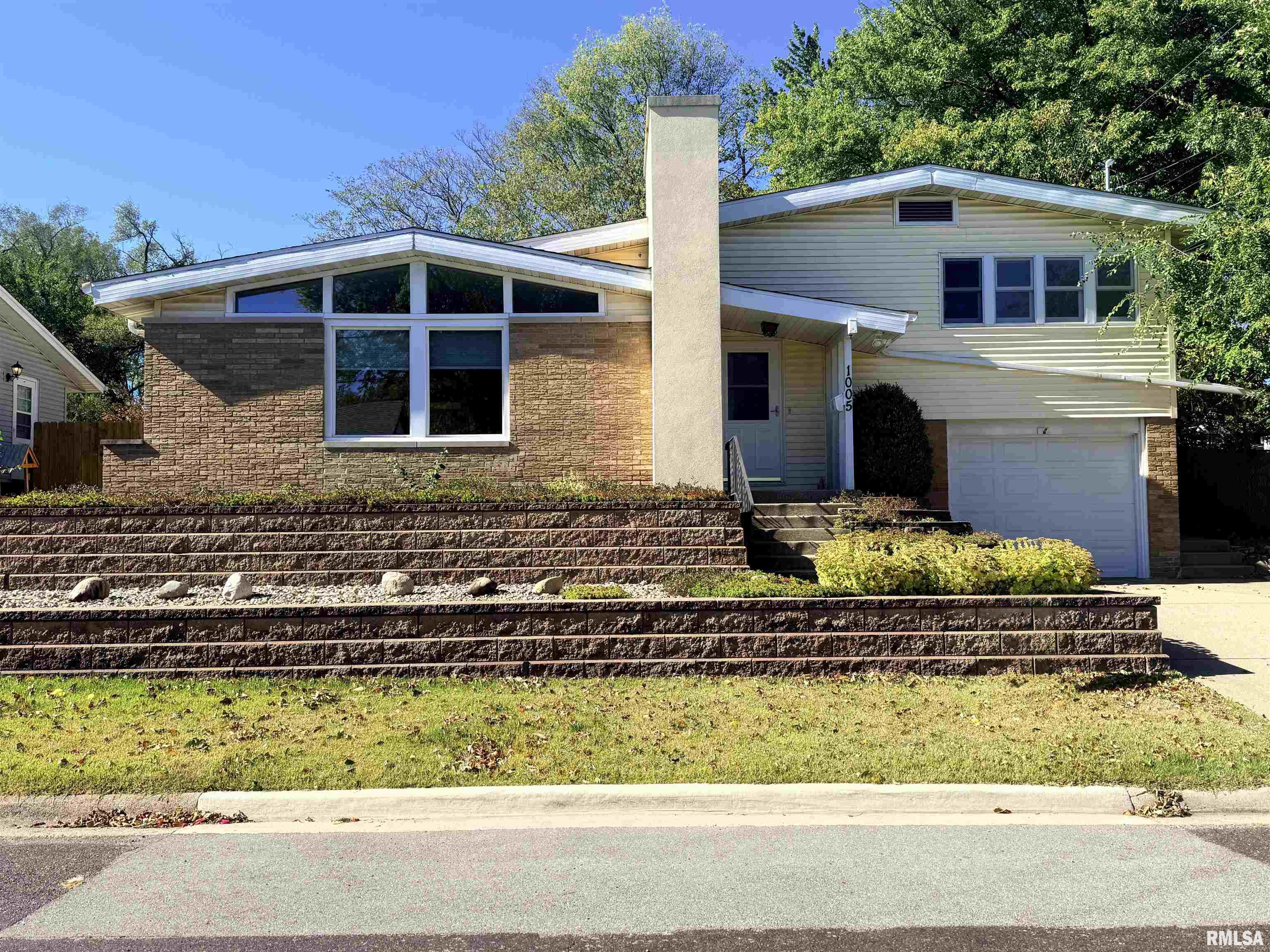 1005 Edison Court Pekin, IL 61554 - Photo 1 of 19