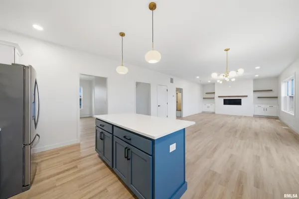 $529,900 | 1617 Rustic Oak Drive, Washington, IL 61571