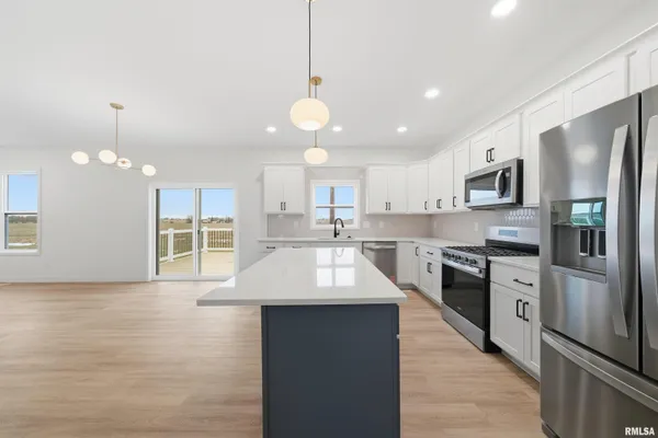 $529,900 | 1617 Rustic Oak Drive, Washington, IL 61571