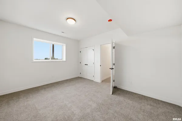 $529,900 | 1617 Rustic Oak Drive, Washington, IL 61571