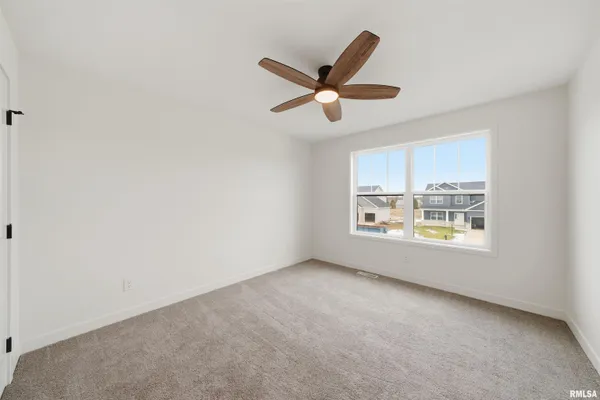 $529,900 | 1617 Rustic Oak Drive, Washington, IL 61571