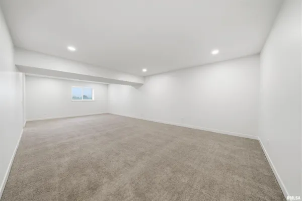 $529,900 | 1617 Rustic Oak Drive, Washington, IL 61571