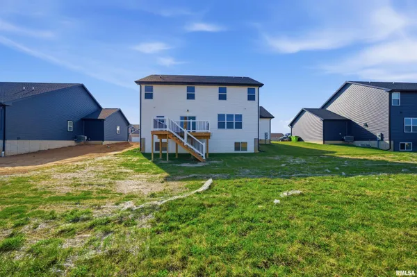 $529,900 | 1617 Rustic Oak Drive, Washington, IL 61571