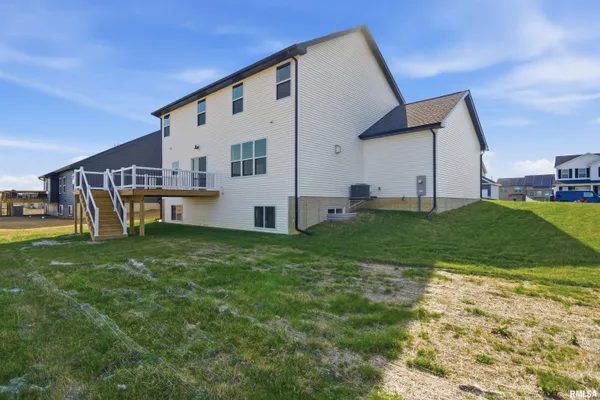 $529,900 | 1617 Rustic Oak Drive, Washington, IL 61571