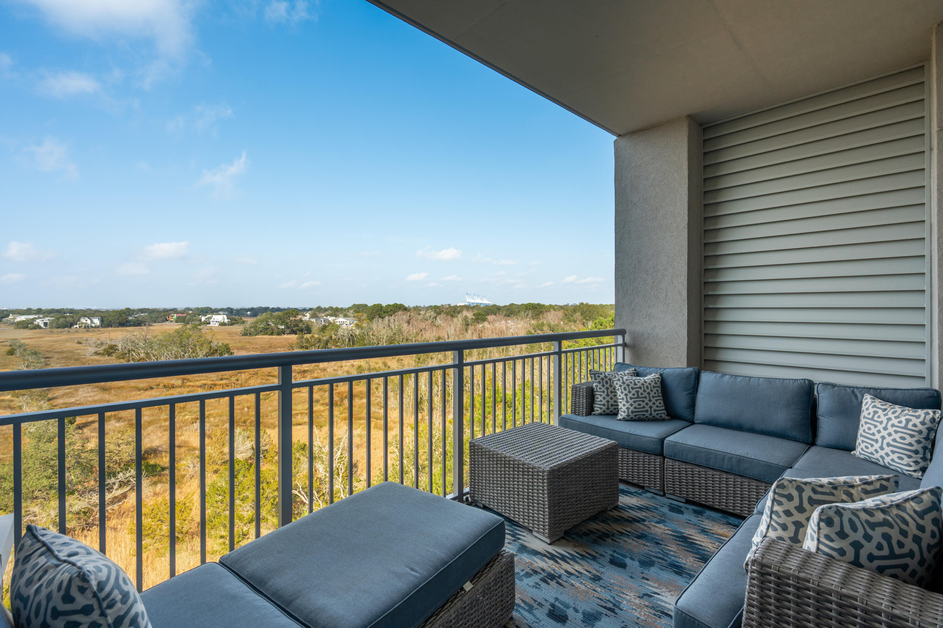 155 Wingo Way, Unit 467 Mount Pleasant, SC 29464 - Photo 25 of 43 155WingoWayUnit467-KeenEyeMarketing-045