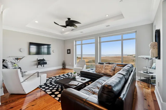 $1,760,000 | 155 Wingo Way, Unit 467, Mount Pleasant, SC 29464