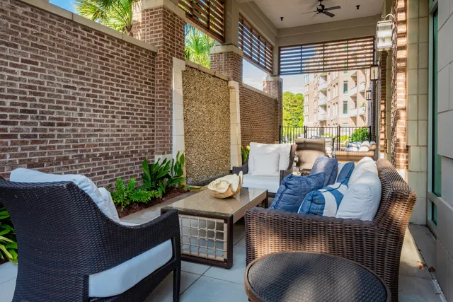 $1,760,000 | 155 Wingo Way, Unit 467, Mount Pleasant, SC 29464