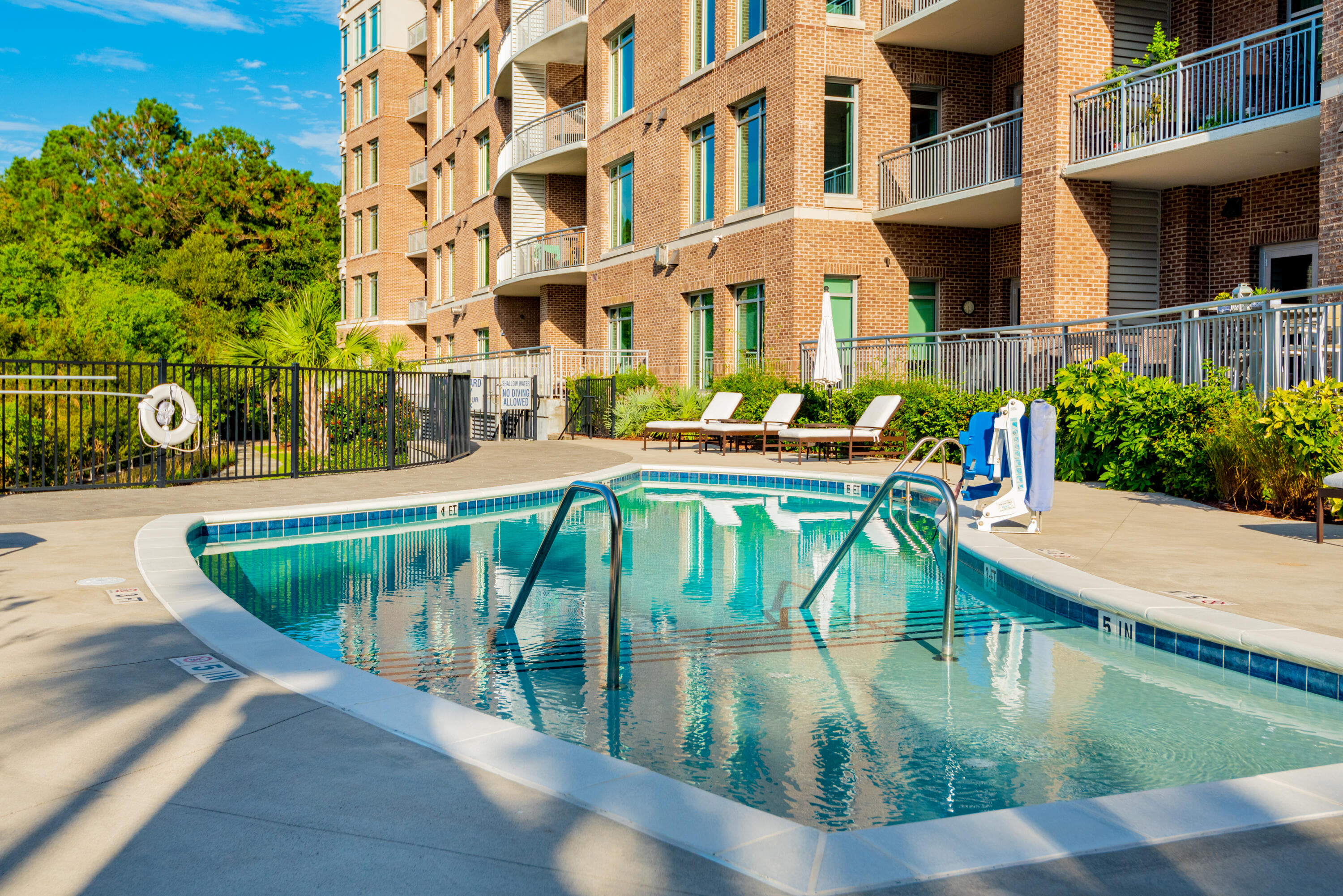 155 Wingo Way, Unit 467 Mount Pleasant, SC 29464 - Photo 36 of 43 TheTides-KeenEyeMarketing-072