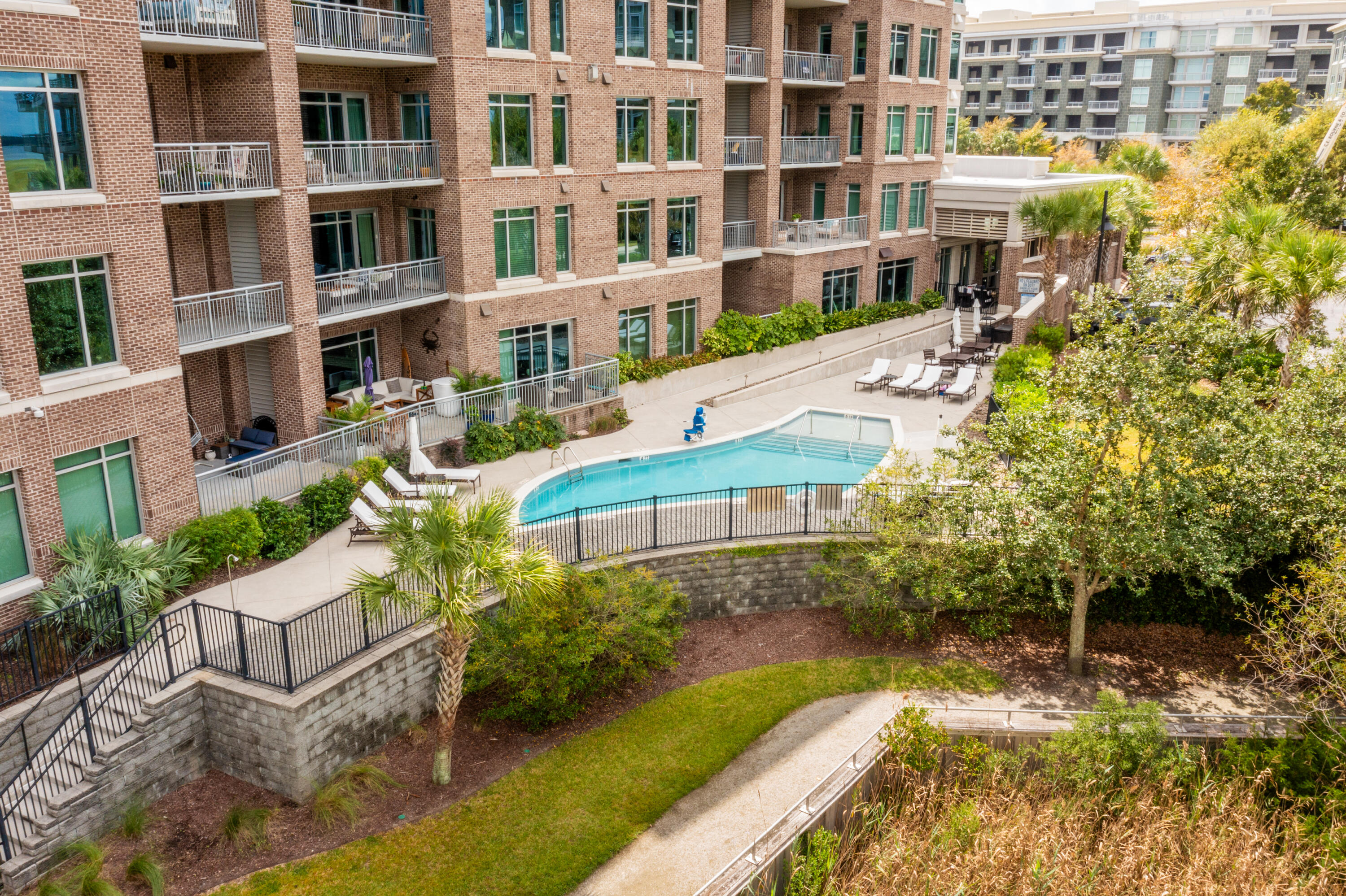 155 Wingo Way, Unit 467 Mount Pleasant, SC 29464 - Photo 37 of 43 155WingoWayUnit467-KeenEyeMarketing-056