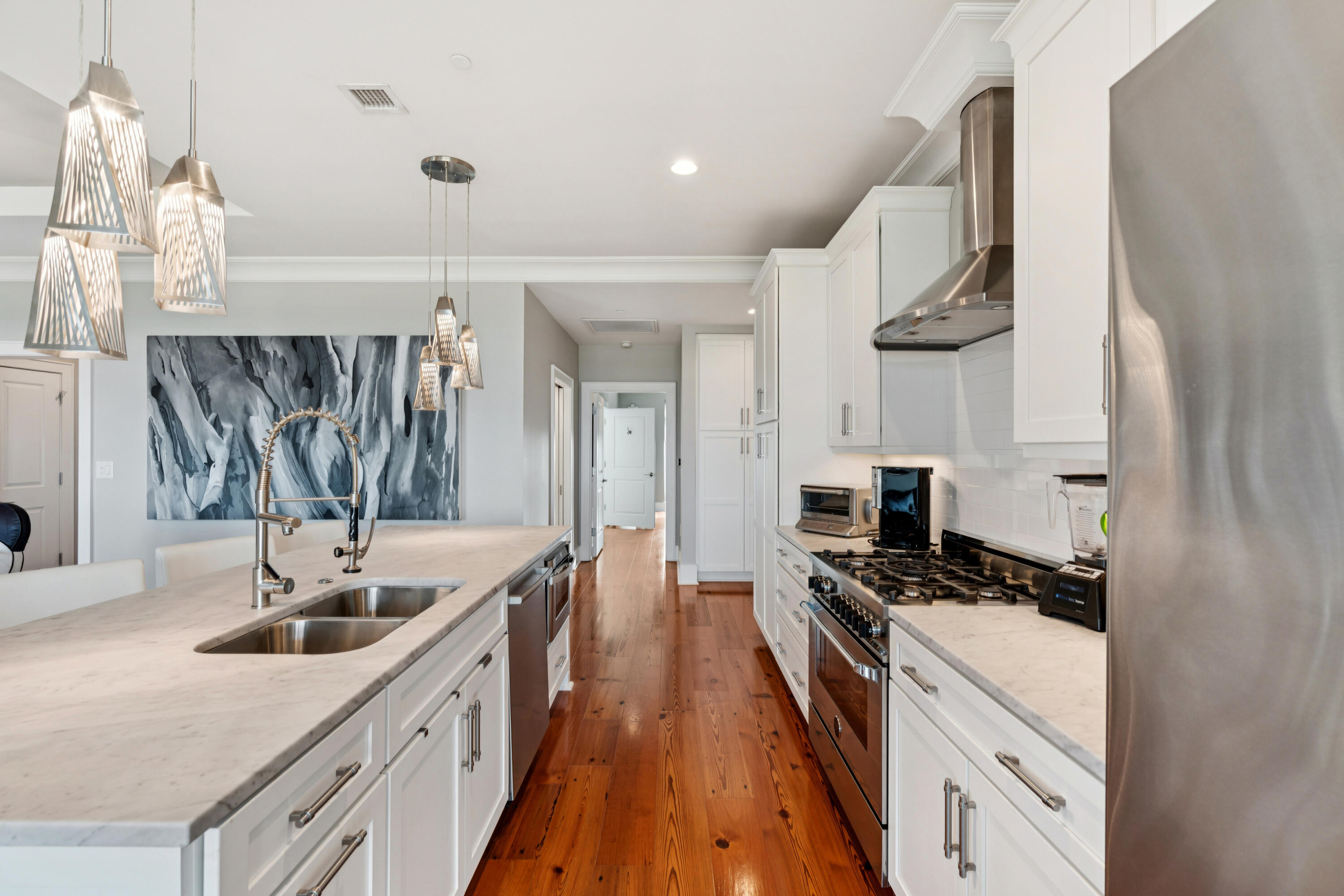 155 Wingo Way, Unit 467 Mount Pleasant, SC 29464 - Photo 6 of 43 155WingoWayUnit467-KeenEyeMarketing-019