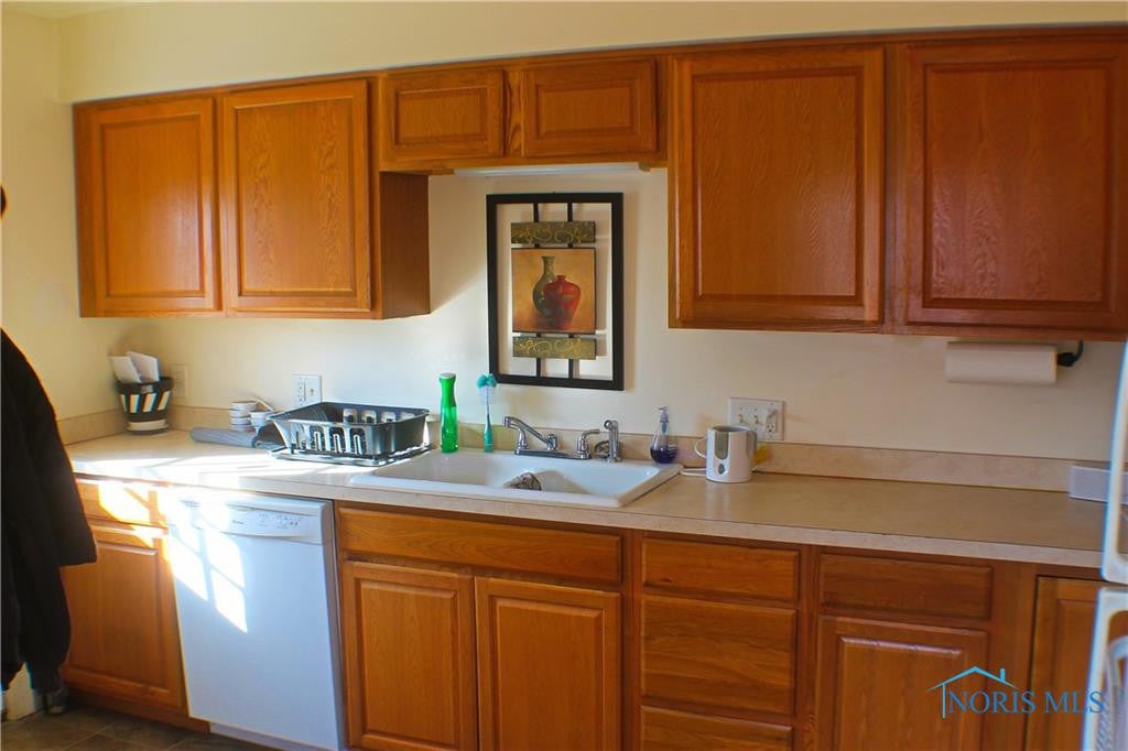 5133 Golden Road Toledo, OH 43615 - Photo 5 of 18 Gallery Image 5