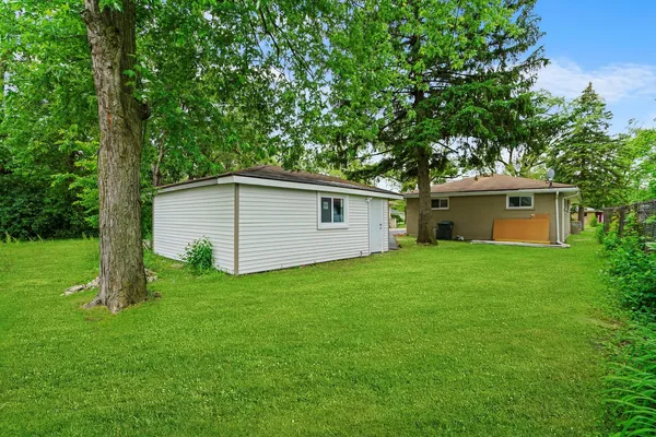 $2,400 | 16125 Marshfield Avenue, Markham, IL 60428