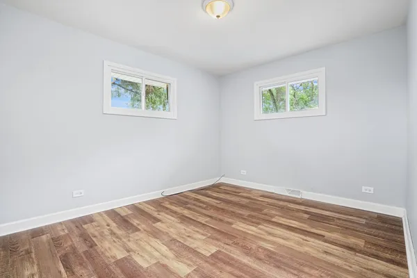 $2,400 | 16125 Marshfield Avenue, Markham, IL 60428