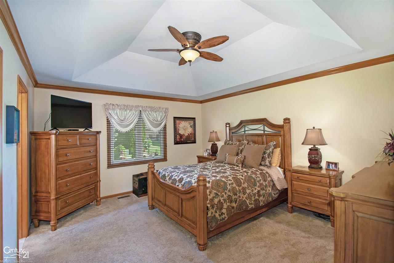 34349 Country Meadow Road Chesterfield, MI 48047 - Photo 14 of 37