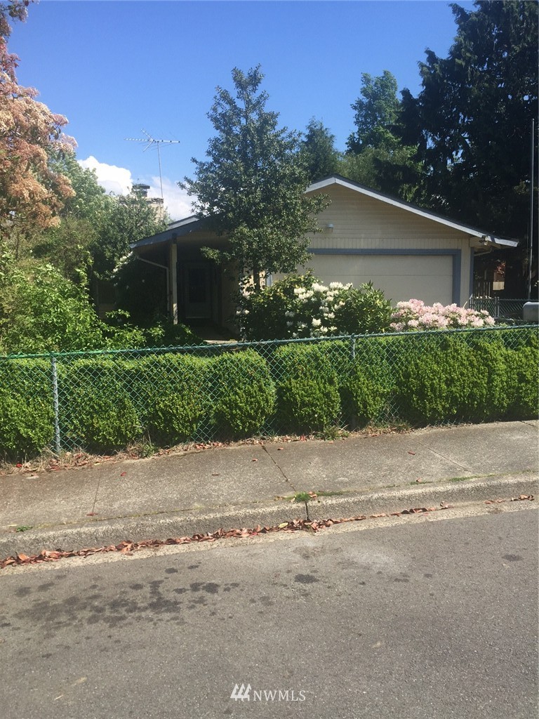 17702 113th Place Southeast Renton, WA 98055 - Photo 1 of 10
