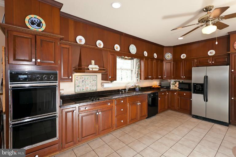 1010 Cloverlea Road Towson, MD 21204 - Photo 14 of 28 Kitchen
