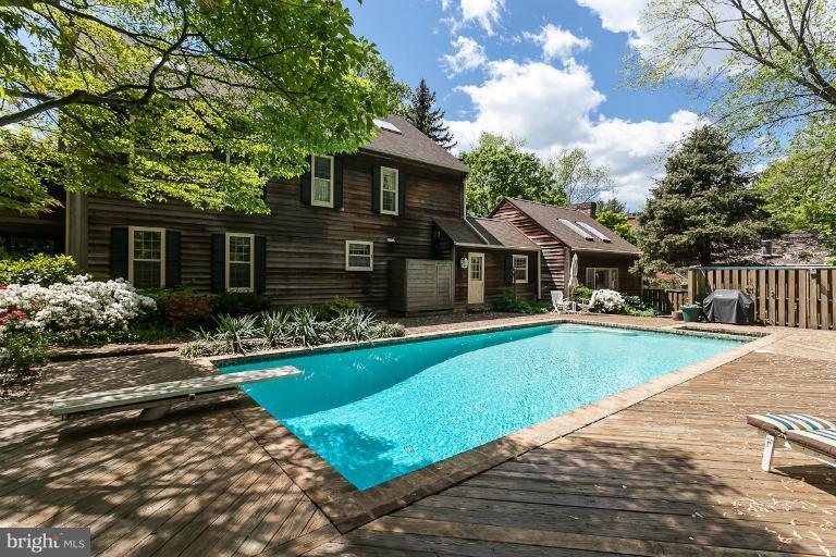 1010 Cloverlea Road Towson, MD 21204 - Photo 27 of 28 Pool & Patio