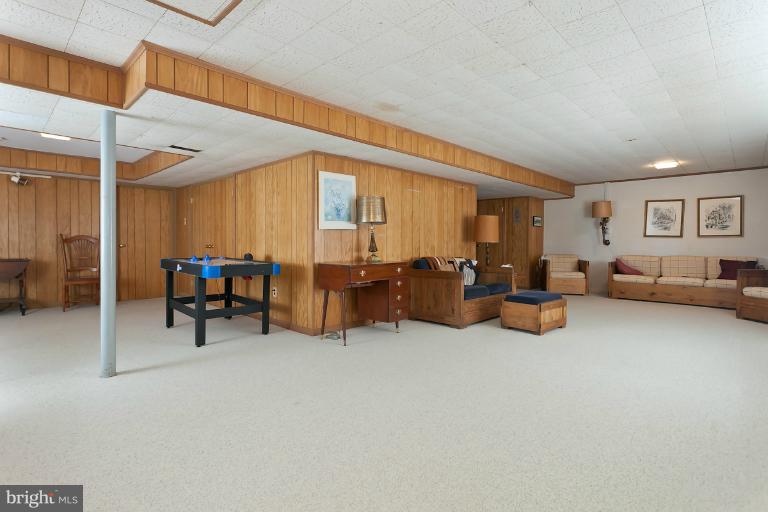 1010 Cloverlea Road Towson, MD 21204 - Photo 5 of 28 Recreation Room