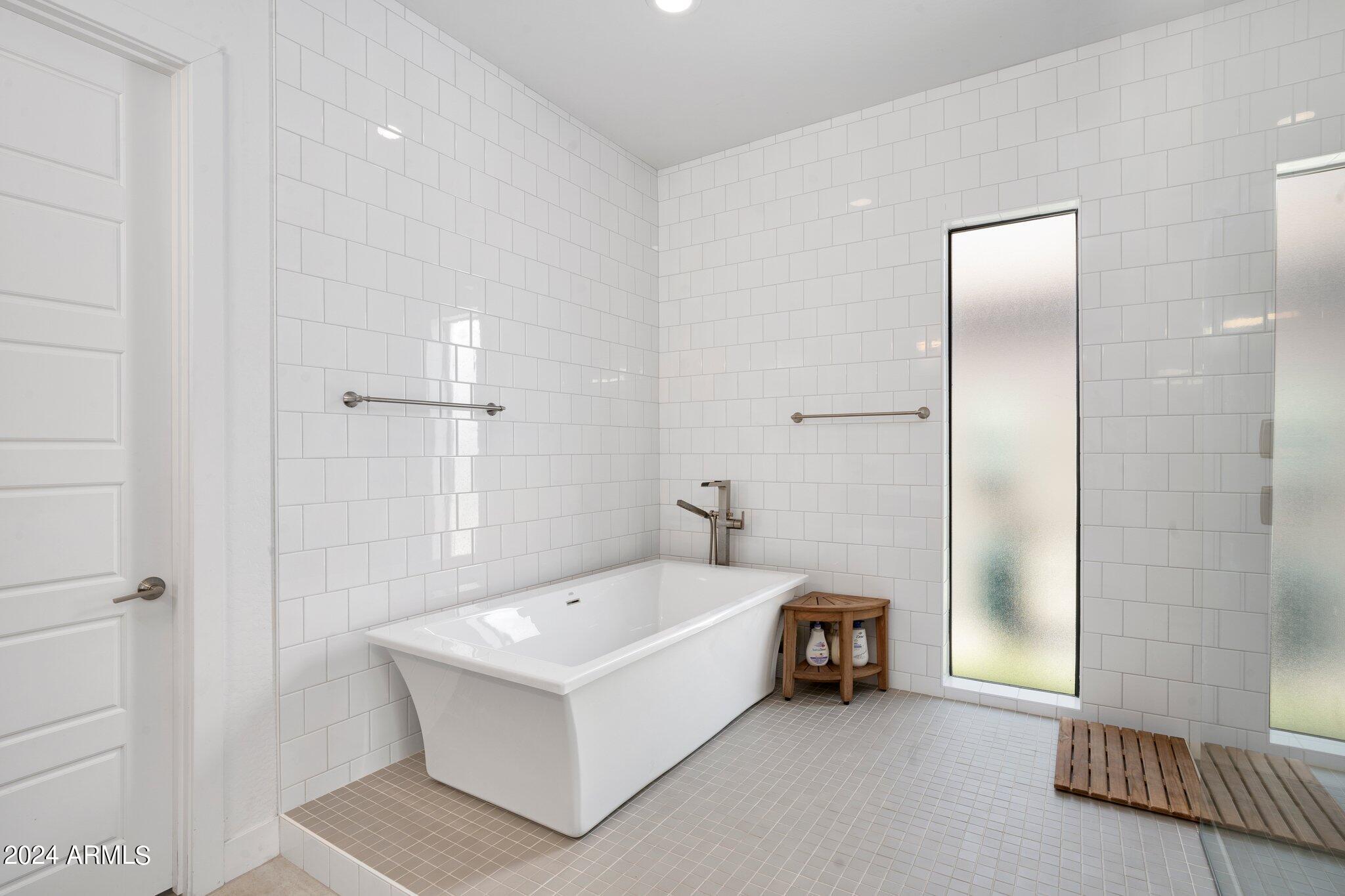 812 East Summerside Road Phoenix, AZ 85042 - Photo 20 of 64