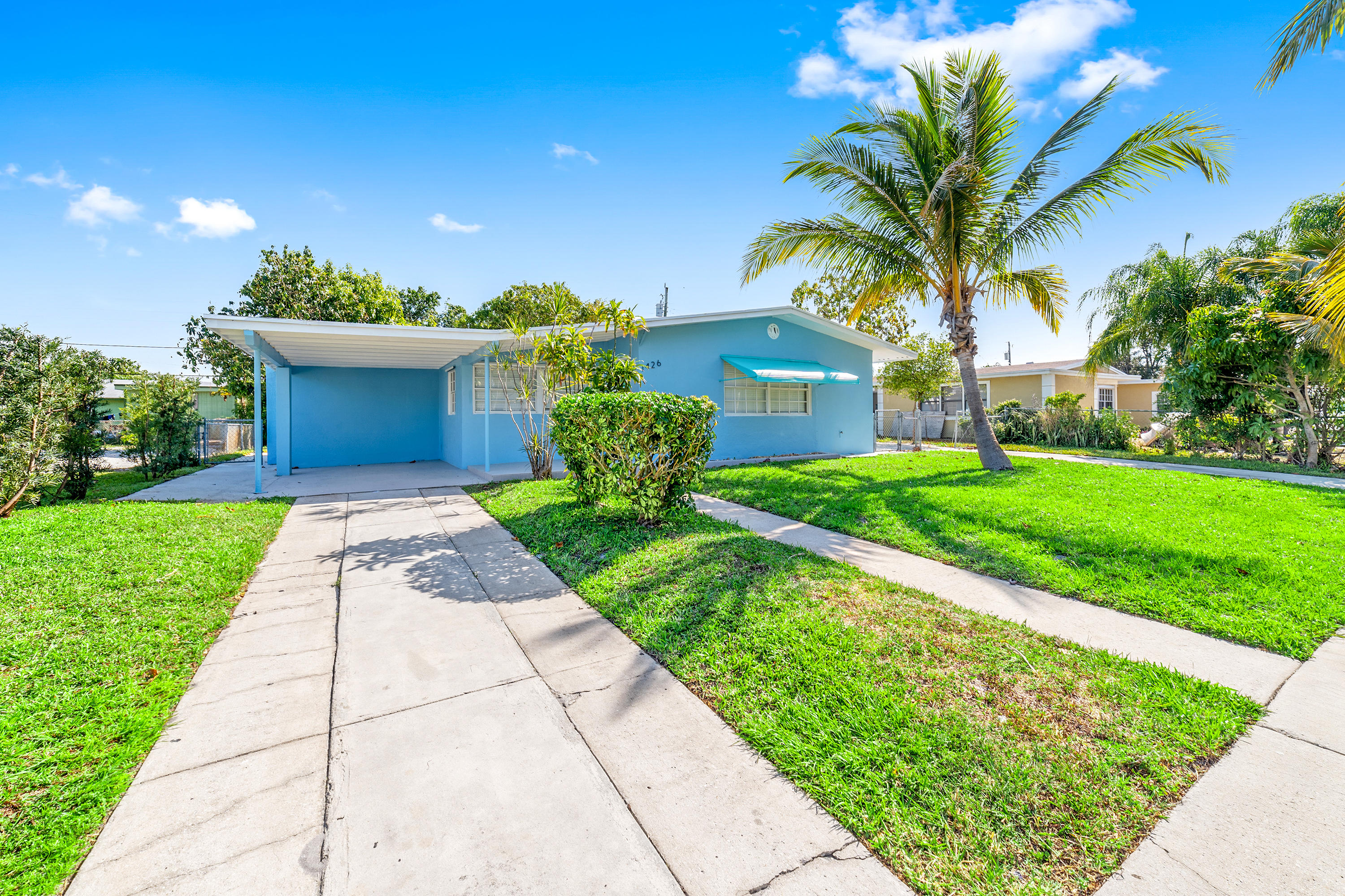 1426 West Bloxham Street Lantana, FL 33462 - Photo 1 of 25 1426 W Bloxham St