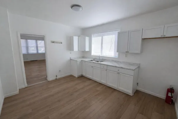 $179,999 | 4912 Catalpa Avenue, Hammond, IN 46327