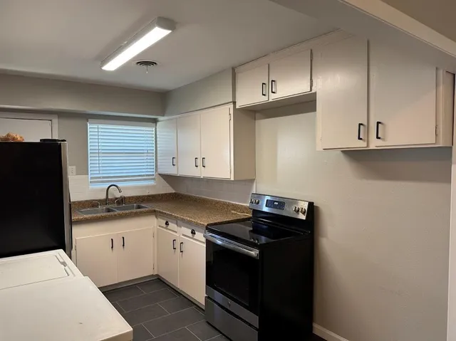 $1,585 | 11321 Wyatt Street, Dallas, TX 75218