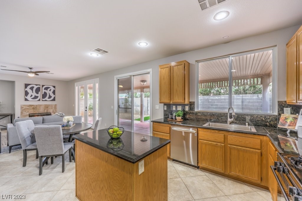 9089 Union Gap Road Las Vegas, NV 89123 - Photo 14 of 43 Gallery Image 14