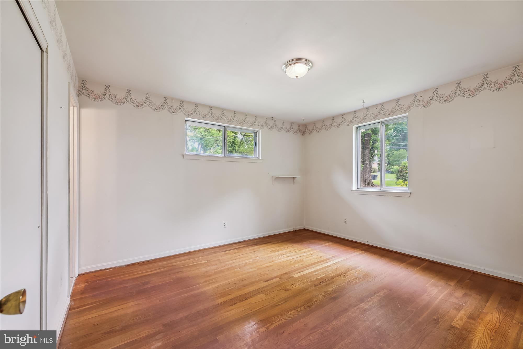 8621 Cromwell Drive Springfield, VA 22151 - Photo 11 of 41 Primary bedroom