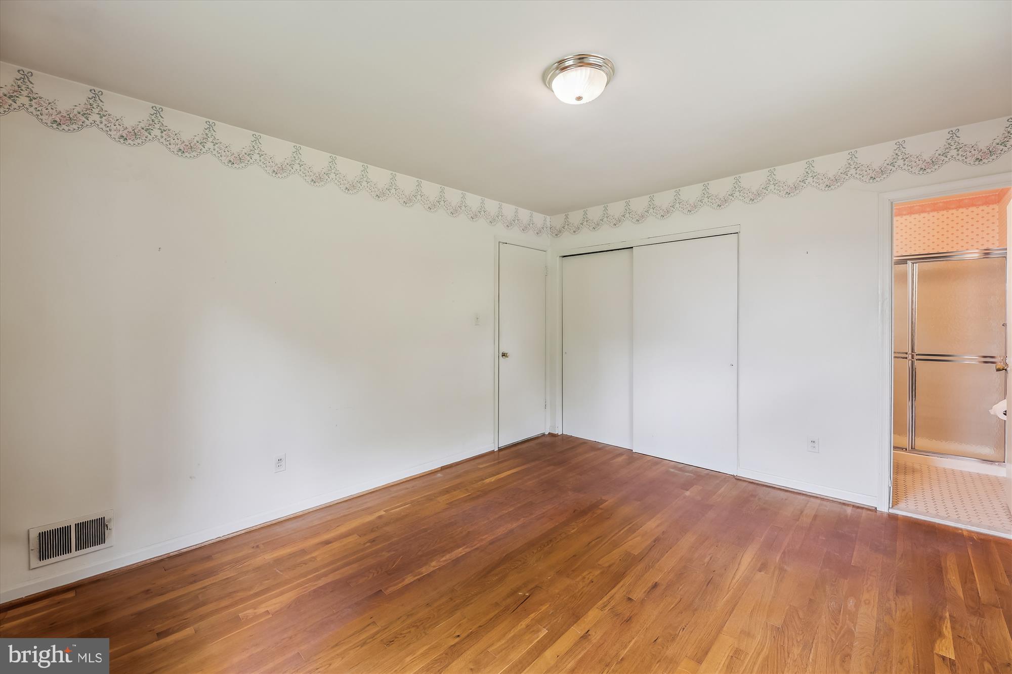 8621 Cromwell Drive Springfield, VA 22151 - Photo 12 of 41 Primary bedroom