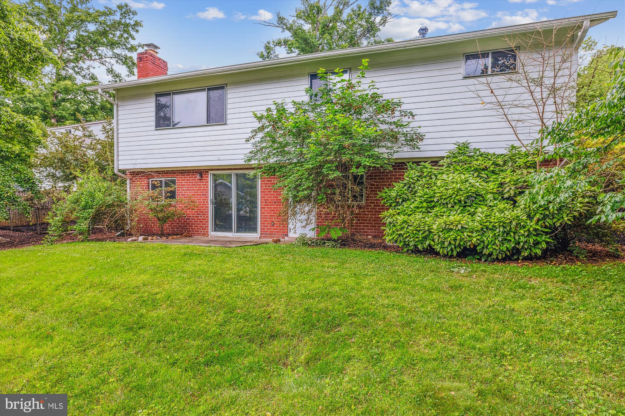 8621 Cromwell Drive Springfield, VA 22151 - Photo 29 of 41 Rear yard