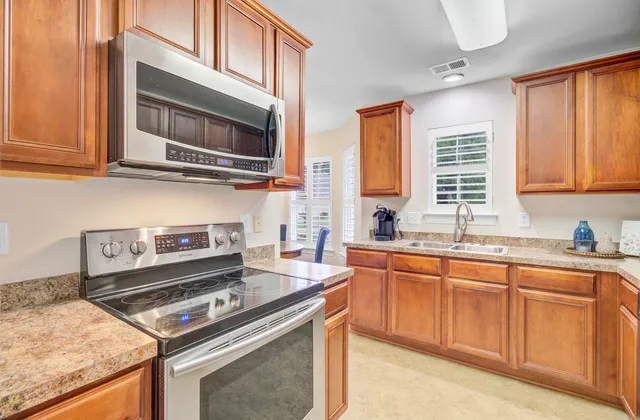 $335,000 | 128 Garden Grove Drive, Summerville, SC 29485