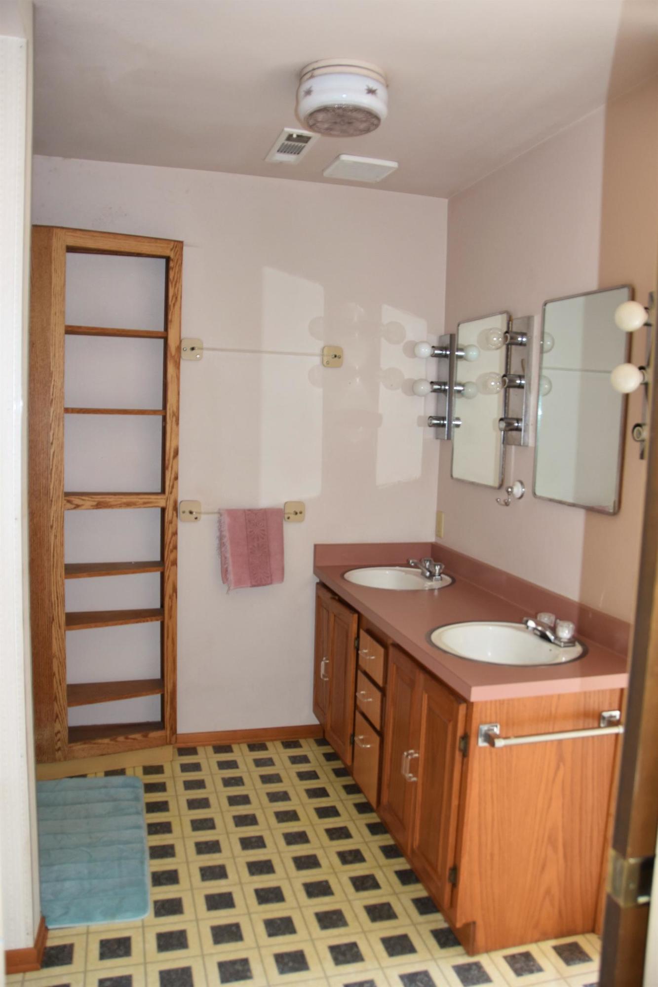 1352 West Linn Road Eagle Point, OR 97524 - Photo 15 of 24 Additional Photo