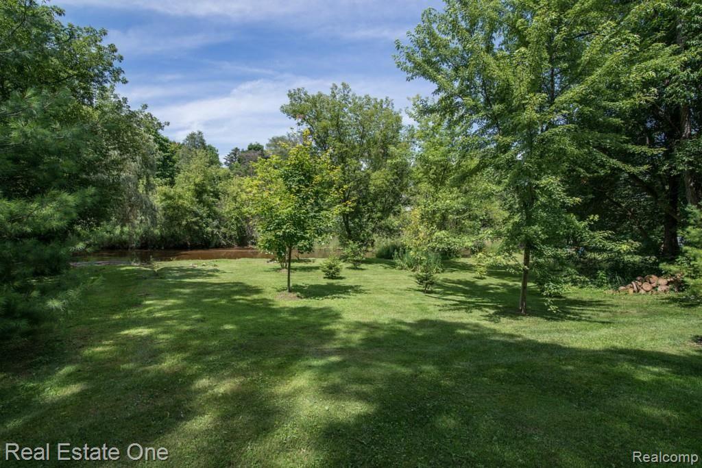 400 Brighton Lake Road Brighton, MI 48116 - Photo 10 of 35 Gallery Image 10